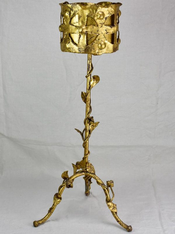 Mid century French baroque jardiniere  plant stand with gold patina and rose motifs Supply