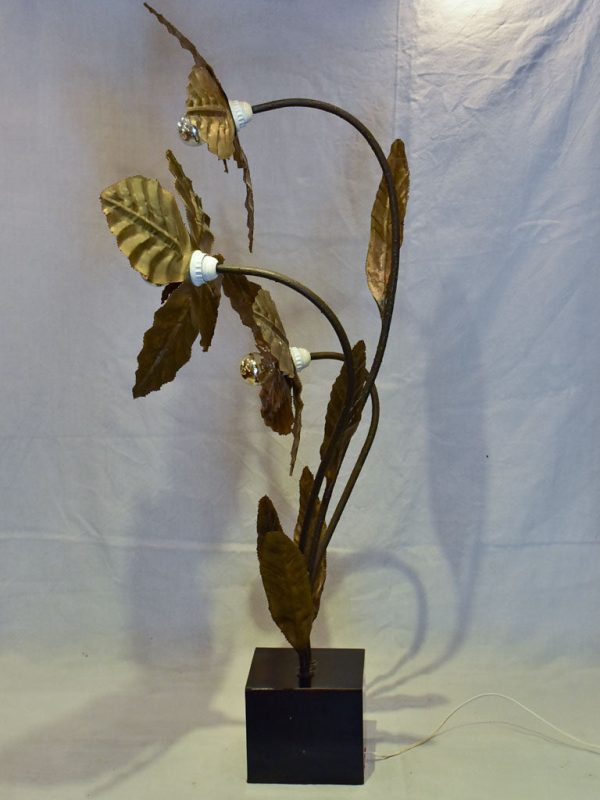 Very large vintage lamp with three large brass flowers 52¼  For Sale