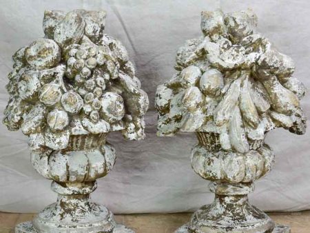 Pair of large vintage fruit basket finials with beige patina (18th Century style) 24  For Discount