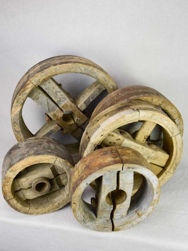 Reserved for AB Collection of 5 rustic wooden agricultural machinery elements - 19th century 10¾  - 19¾  For Discount