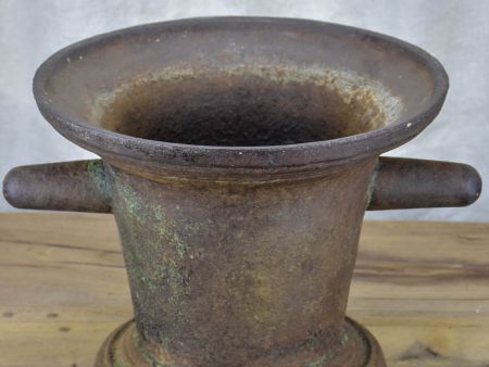 18th Century pharmacy mortar - cast iron Hot on Sale