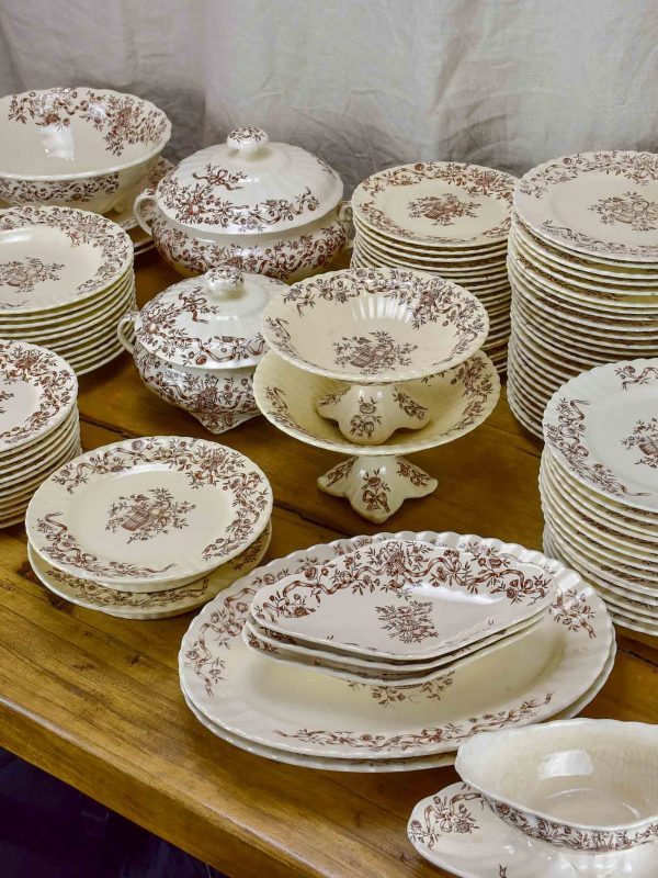 Late 19th Century dinner service. Rubans Longchamp Online Sale