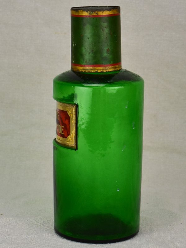 Antique French apothecary glass jar - green. Poudre Insecticide For Sale