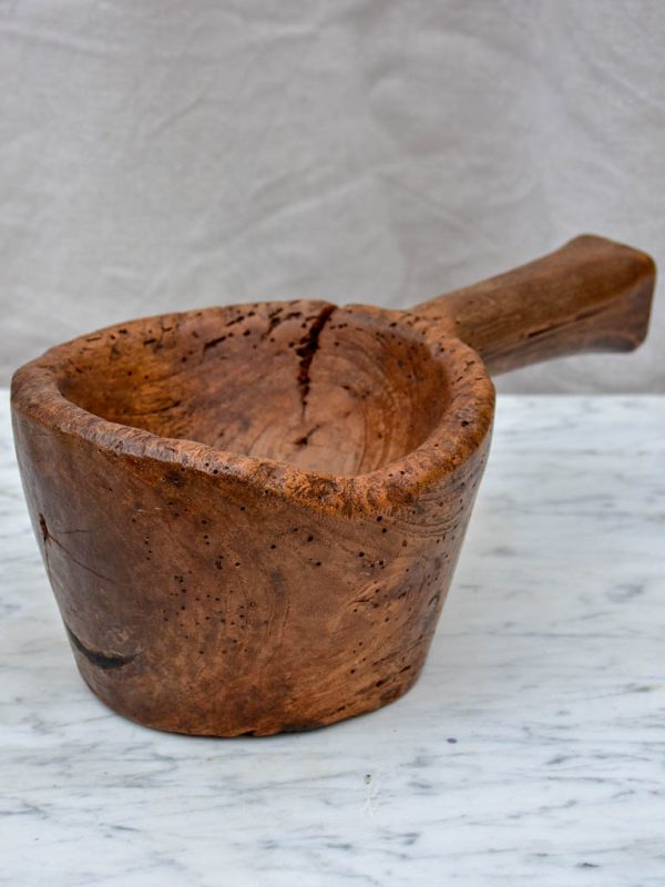 Primitive wooden bowl with handle Cheap