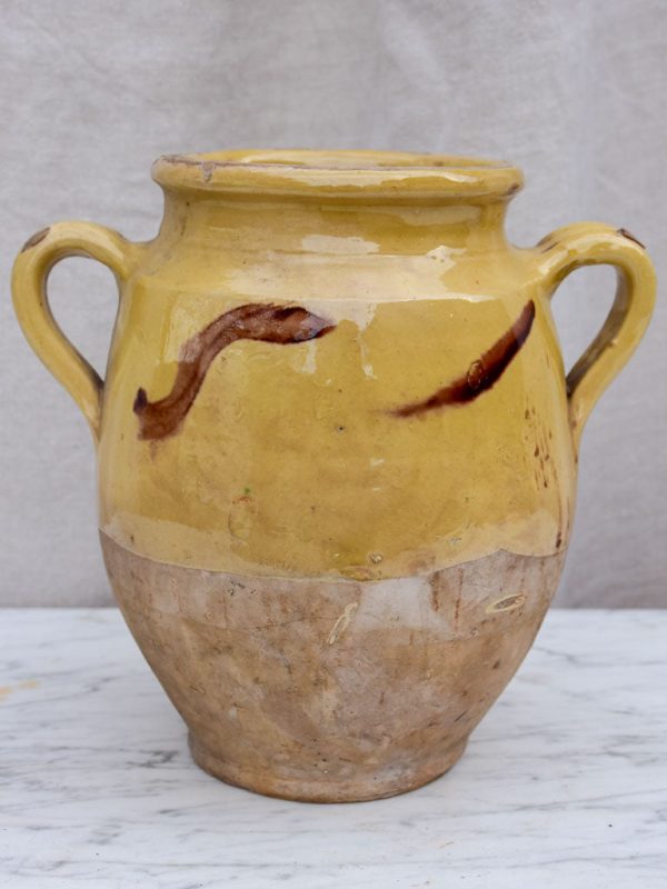 19th Century French confit pot from Provence with Yellow glaze and brown decoration 9½  Online Hot Sale