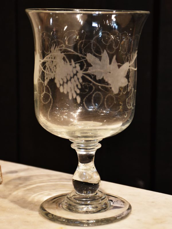 Pair of late 19th century engraved glasses Discount