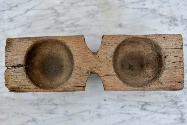 Primitive antique French salt and pepper wooden bowls For Sale