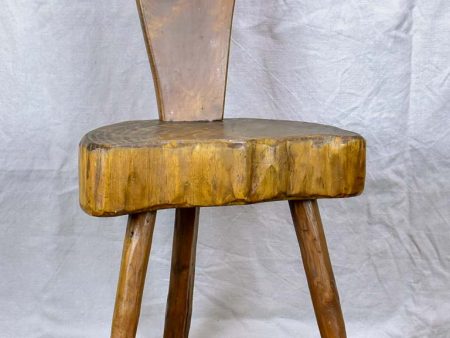 Antique primitive milking chair with three legs and teardrop back For Discount