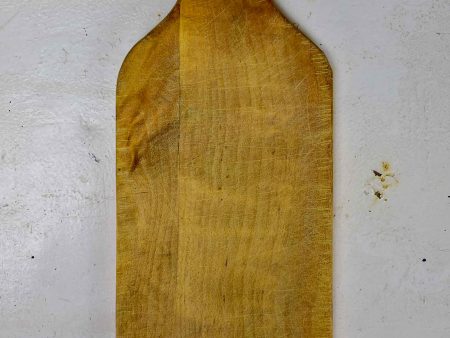 Antique French cutting board with curved edges 15 ¾   For Sale