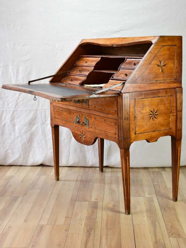 Superb 18th Century French marquetry secretaire desk 37½  Online