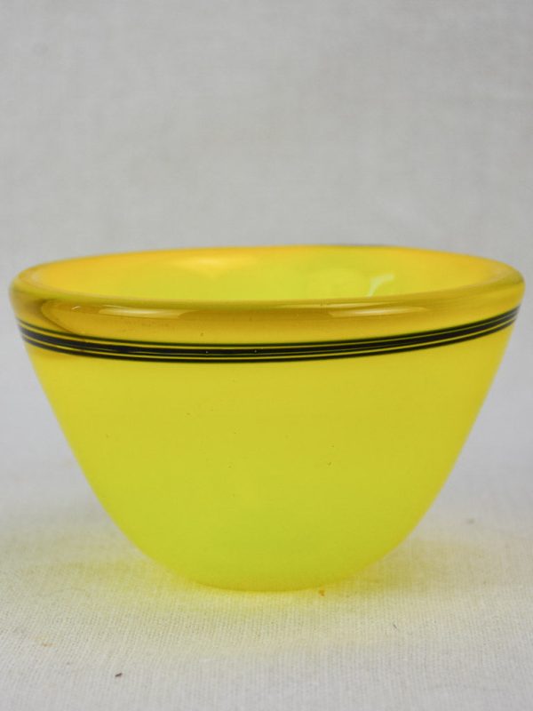 Four piece yellow glass service from the 1950 s For Discount