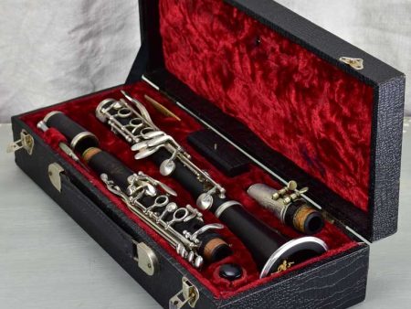 Vintage French clarinet Online now