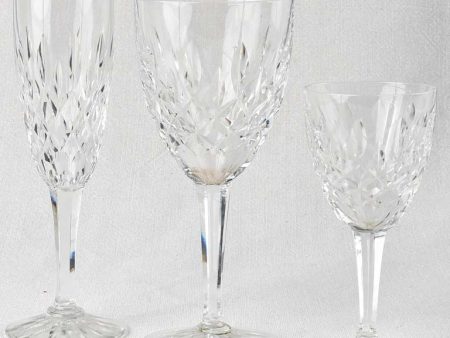 Set of eight Menton crystal Lorraine wine glasses and flutes - 1950 s For Sale