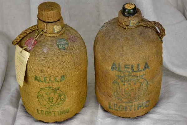 Two 19th Century Spanish wine bottles in jute Supply