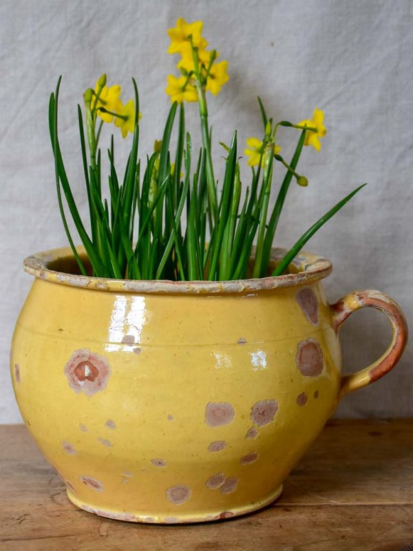 Antique French chamber pot with pale yellow glaze Discount