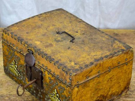 17th Century leather and wooden storage chest with key Hot on Sale