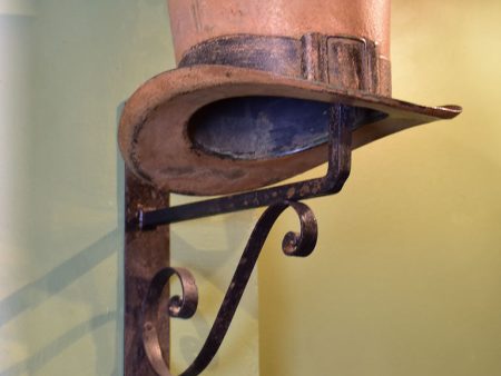 19th Century French sign from a milliner s shop with a top hat Online Sale