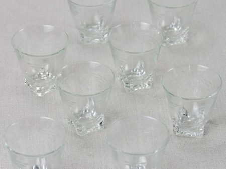 8 vintage digestif glasses with etched decoration For Sale