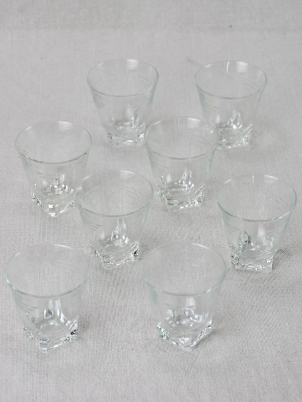 8 vintage digestif glasses with etched decoration For Sale