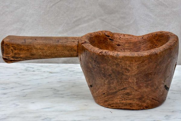 Primitive wooden bowl with handle Cheap