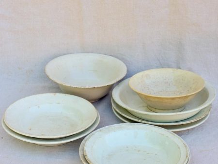 Collection of 9 stoneware bowls - 19th Century For Sale