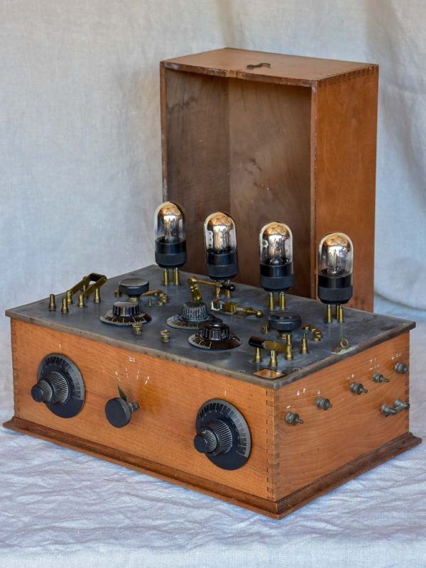 Antique French sea and air radio For Sale