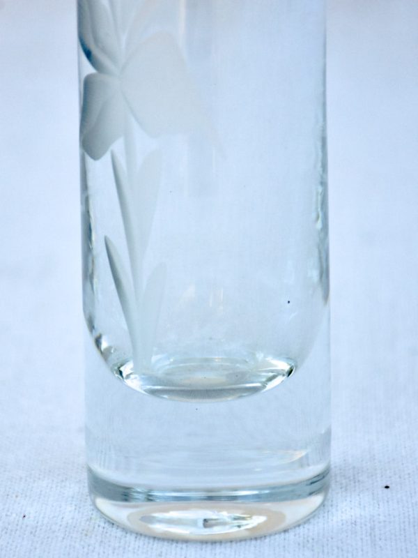 Mid-century crystal vase with engraved flower 8¼  Supply