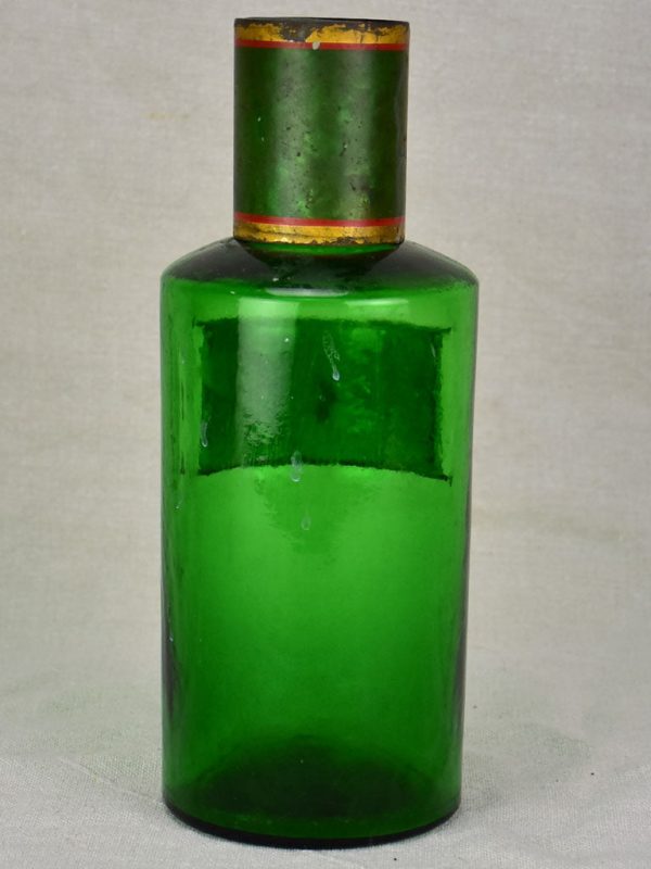 Antique French apothecary glass jar - green. Poudre Insecticide For Sale