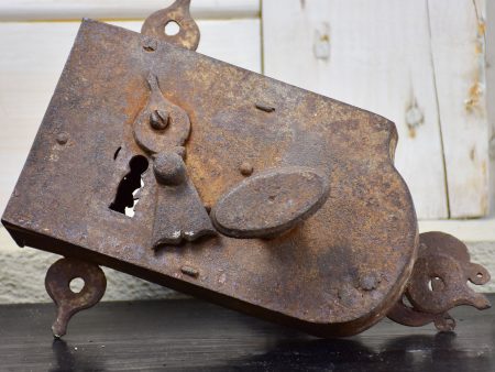 17th century French door lock from a chateau Online Hot Sale