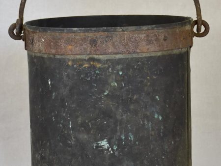 19th Century French copper winemaker s bucket with riveted collar 11¾  Discount