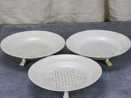 Set of three Directoire fruit strainer plates with claw feet Online Hot Sale