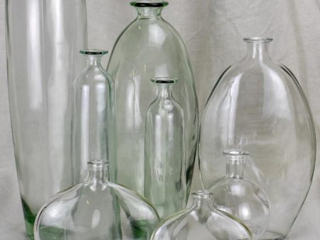 Collection of 8 glass vases Discount