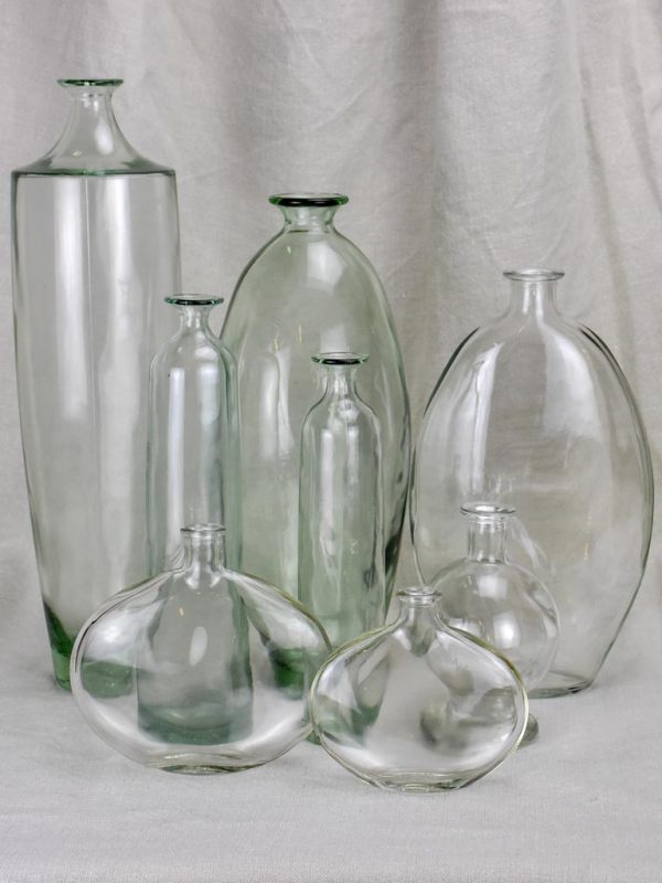 Collection of 8 glass vases Discount