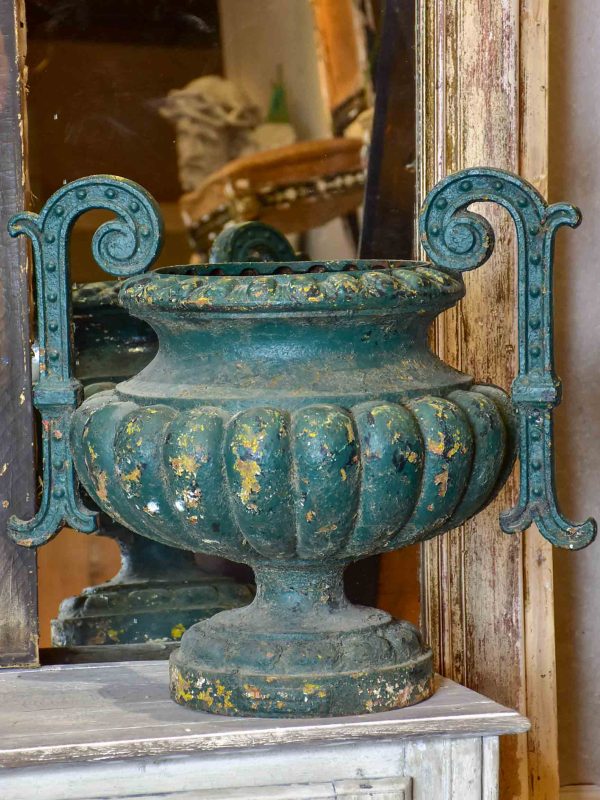 Very large 19th Century French garden urn on Sale