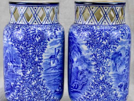 Pair of English vases with pretty diamond detail - Fenton Fashion