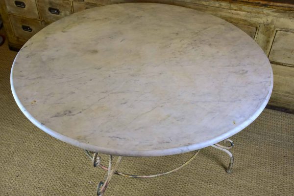 Round antique French marble table Supply